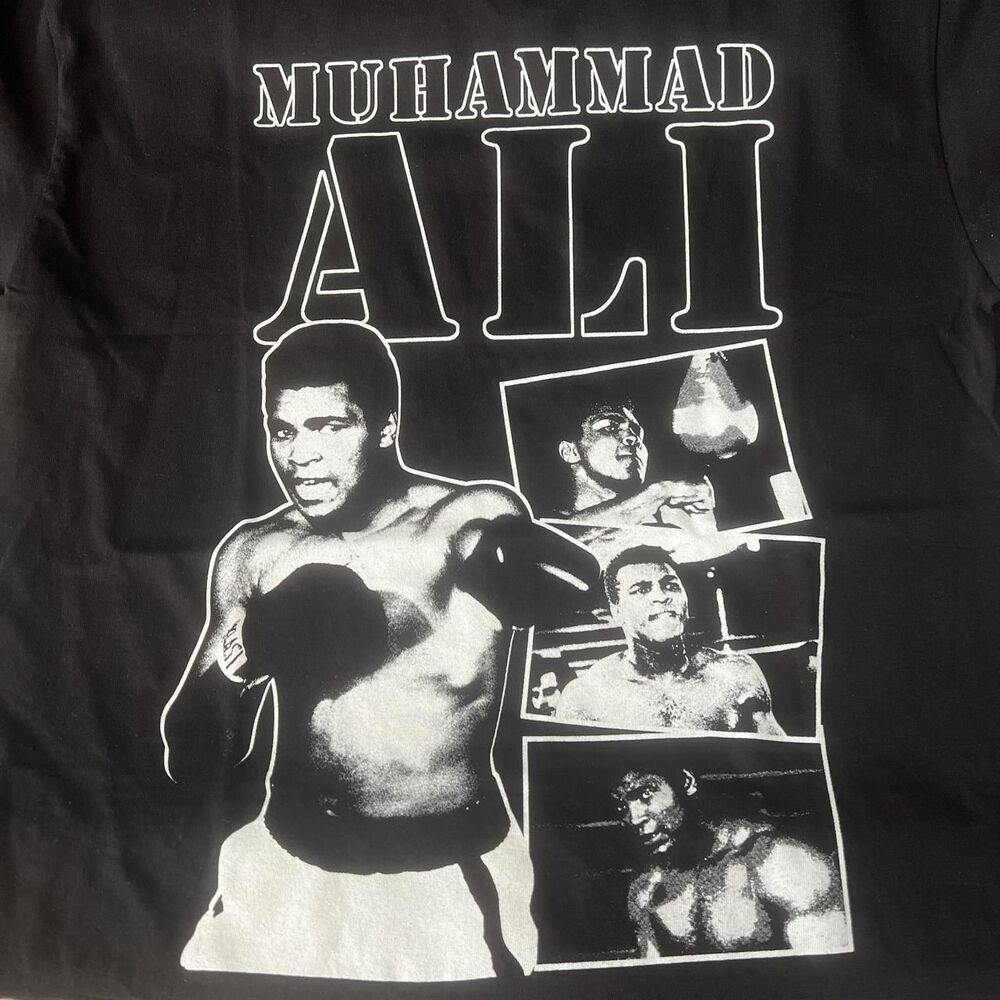 Muhammad Ali Graphic TShirt Black Size Large